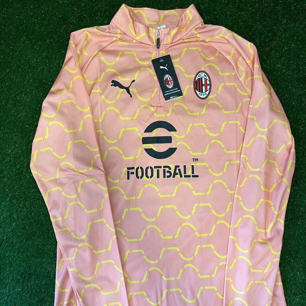 AC Milan Puma 2025/26 Pre-Match dryCell Quarter-Zip Top - Light Orange (M/L)